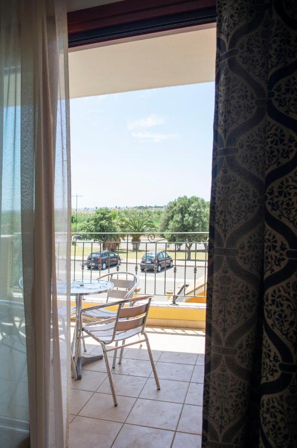 Hotel Il Fenicottero Quartu SantʼElena Zewnętrze zdjęcie