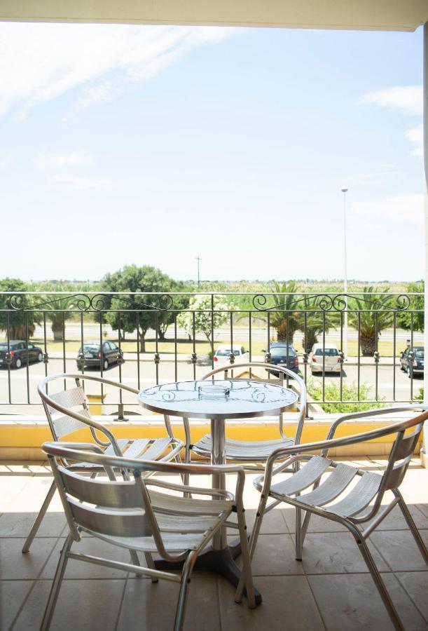 Hotel Il Fenicottero Quartu SantʼElena Zewnętrze zdjęcie